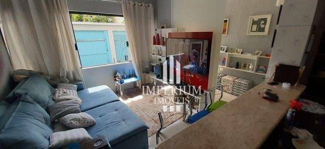 Casa à venda com 3 quartos, 250m² - Foto 2