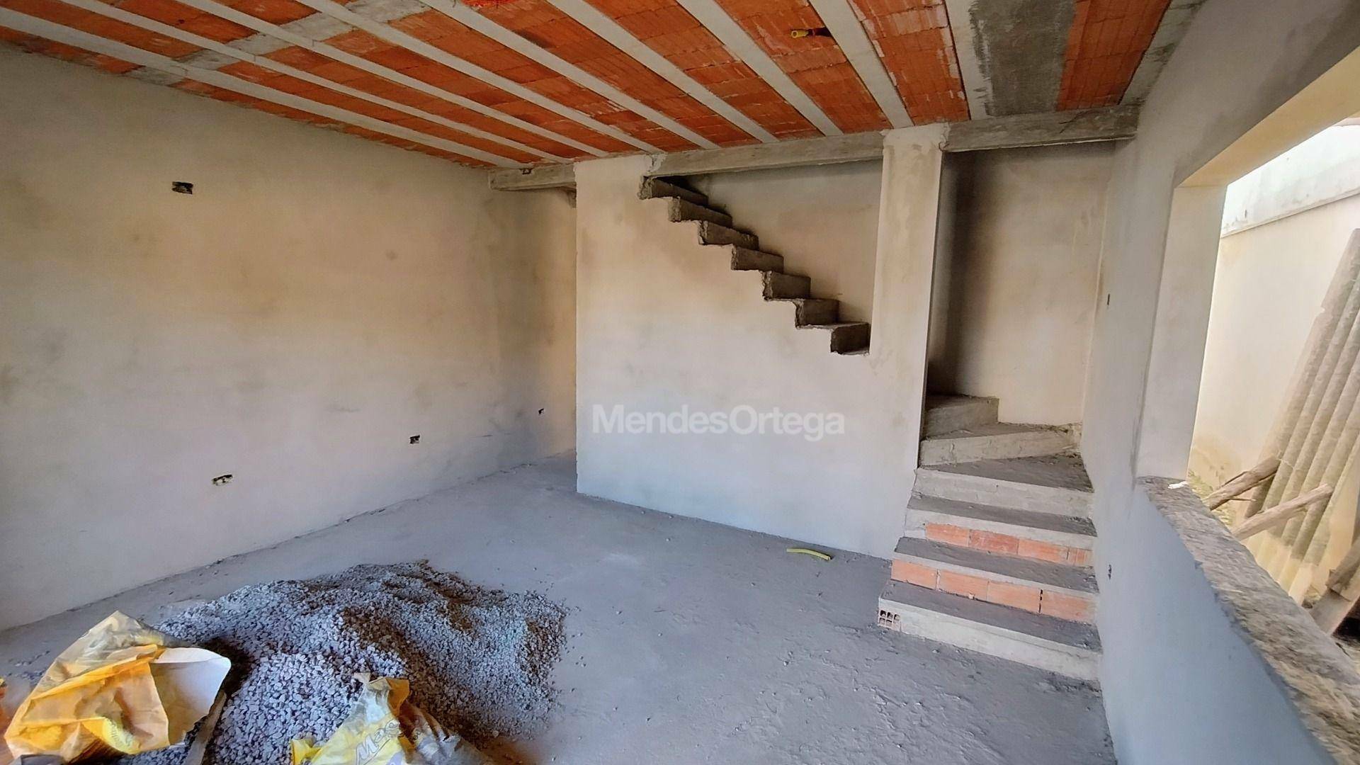 Casa à venda com 3 quartos, 145m² - Foto 4