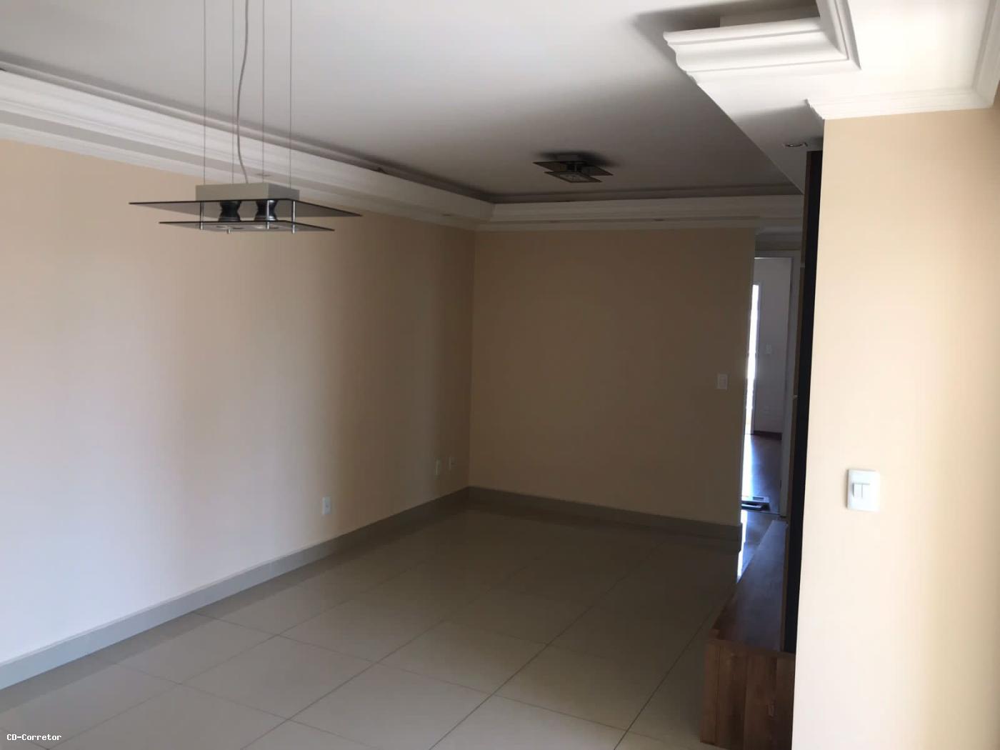 Apartamento à venda com 3 quartos, 82m² - Foto 4