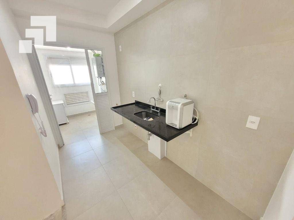 Apartamento à venda com 2 quartos, 69m² - Foto 4