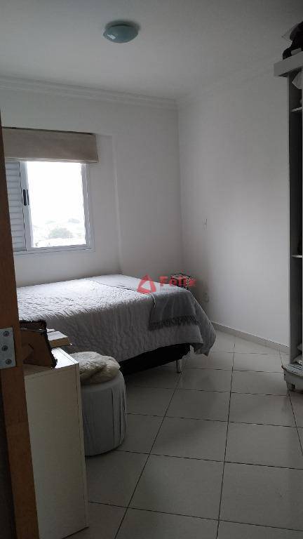 Apartamento à venda com 3 quartos, 135m² - Foto 18