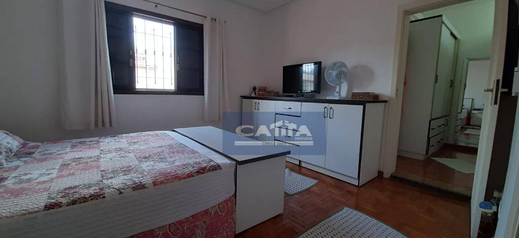 Sobrado à venda com 3 quartos, 240m² - Foto 4