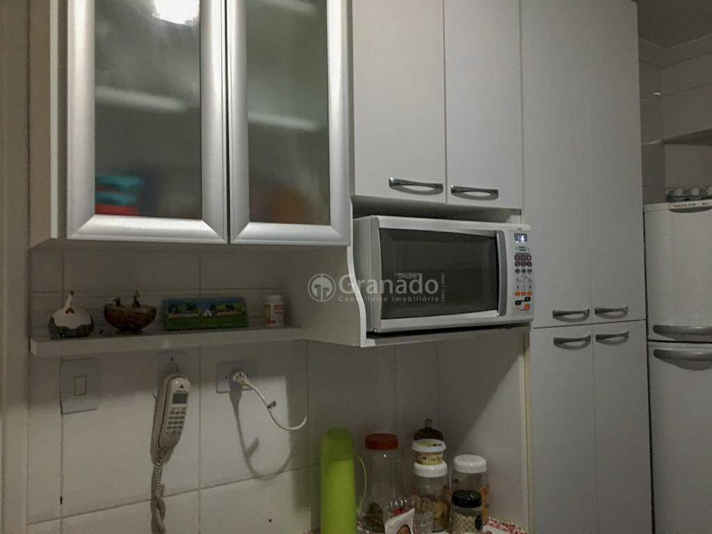 Apartamento à venda com 3 quartos, 90m² - Foto 19