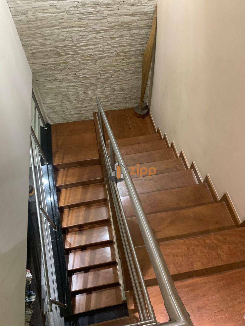 Sobrado à venda com 3 quartos, 420m² - Foto 34