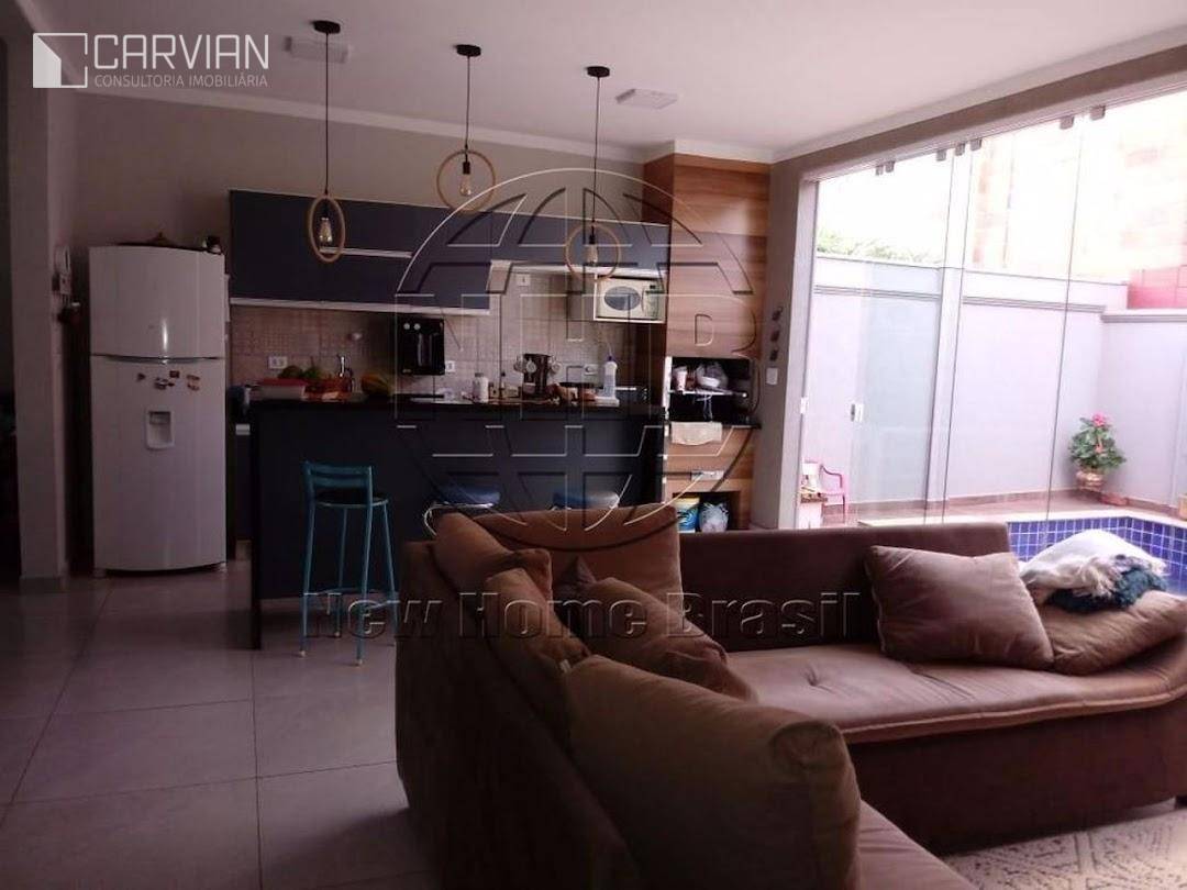 Casa de Condomínio à venda com 4 quartos, 200m² - Foto 1