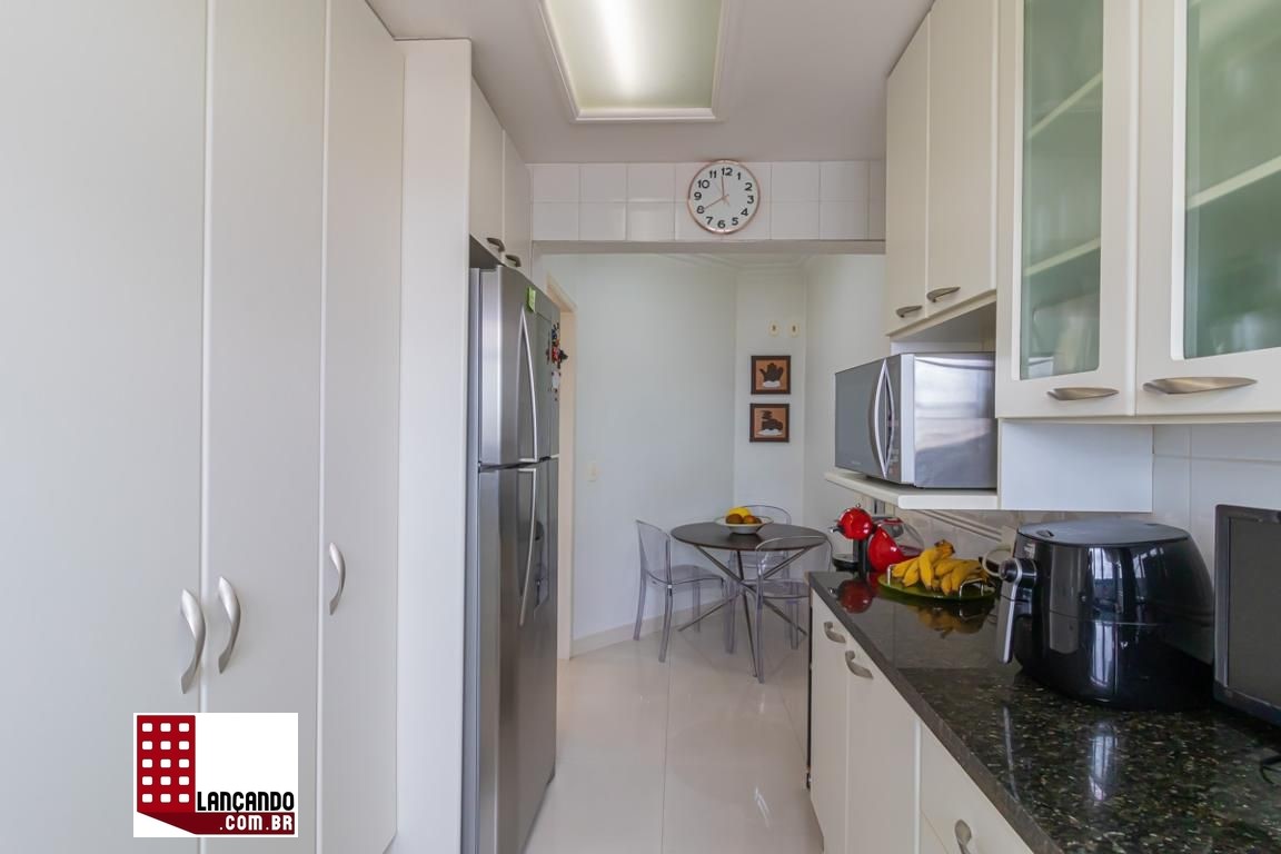 Apartamento à venda com 3 quartos, 239m² - Foto 6