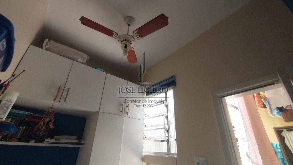 Apartamento à venda com 2 quartos, 65m² - Foto 15