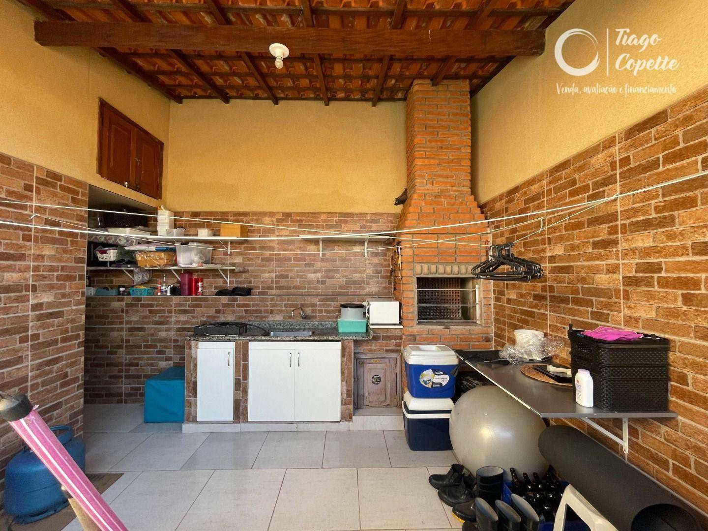 Casa à venda com 2 quartos, 88m² - Foto 2