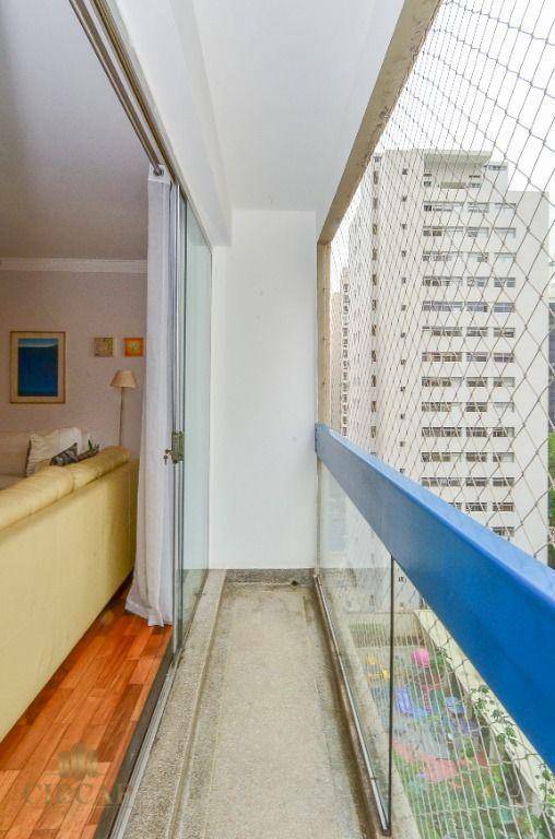 Apartamento à venda com 3 quartos, 198m² - Foto 9