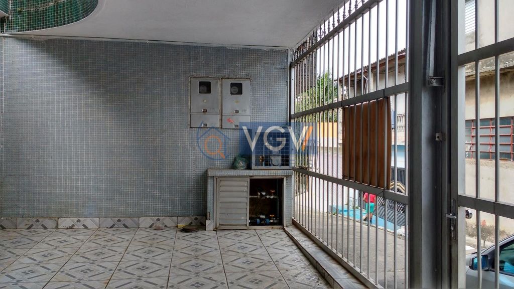 Sobrado para alugar com 2 quartos, 70m² - Foto 1