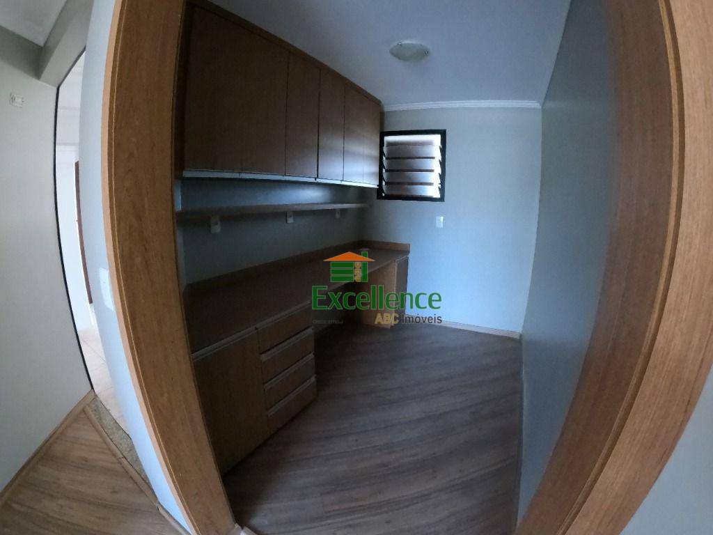 Apartamento para alugar com 2 quartos, 130m² - Foto 24