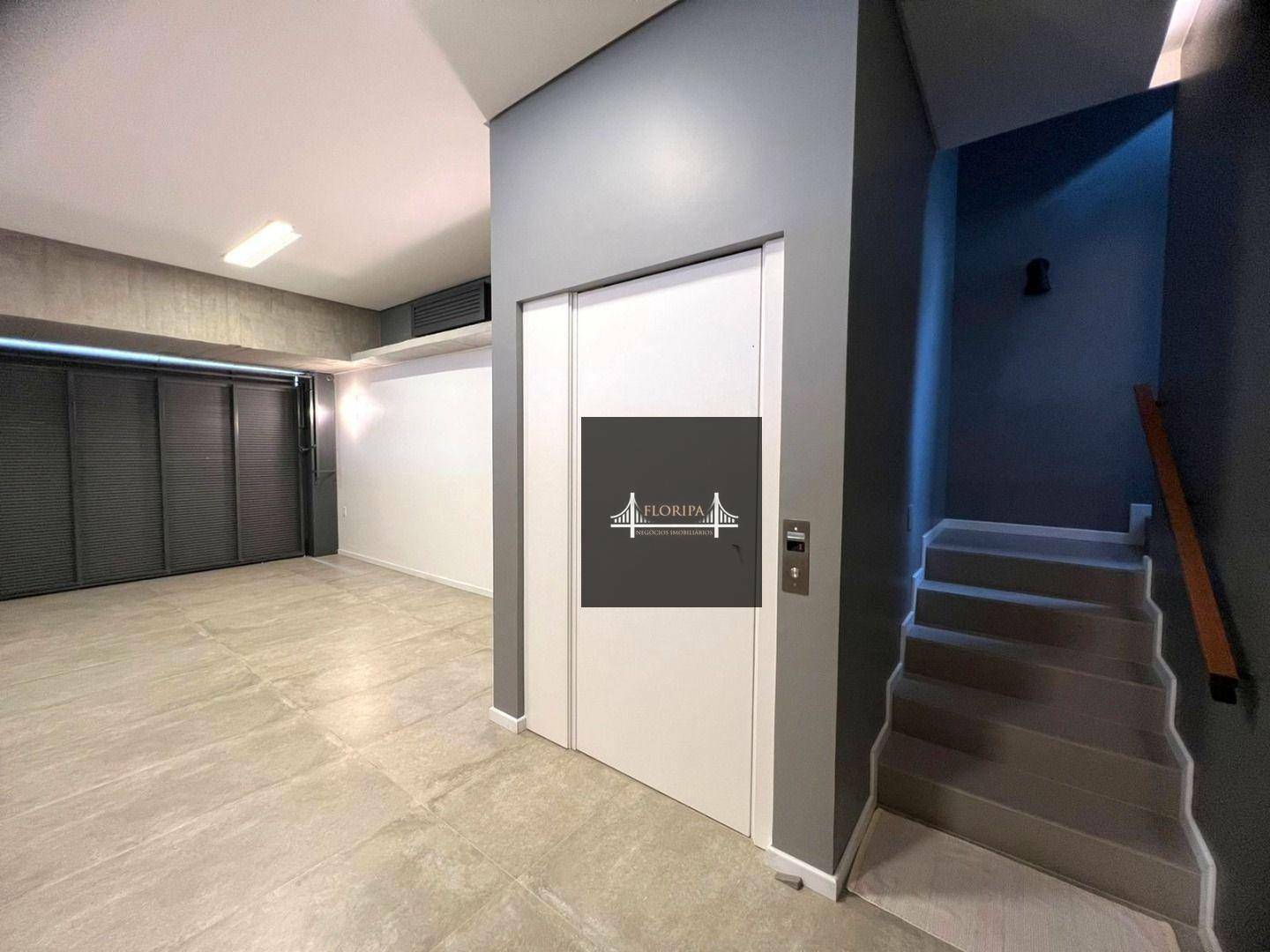 Casa à venda com 3 quartos, 340m² - Foto 36