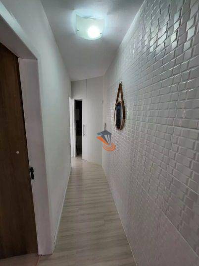 Casa à venda com 3 quartos, 200m² - Foto 18