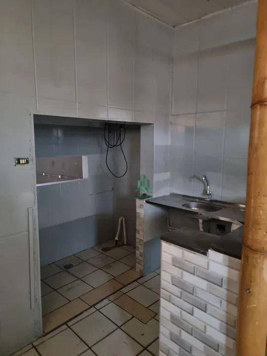 Casa à venda com 2 quartos, 192m² - Foto 4