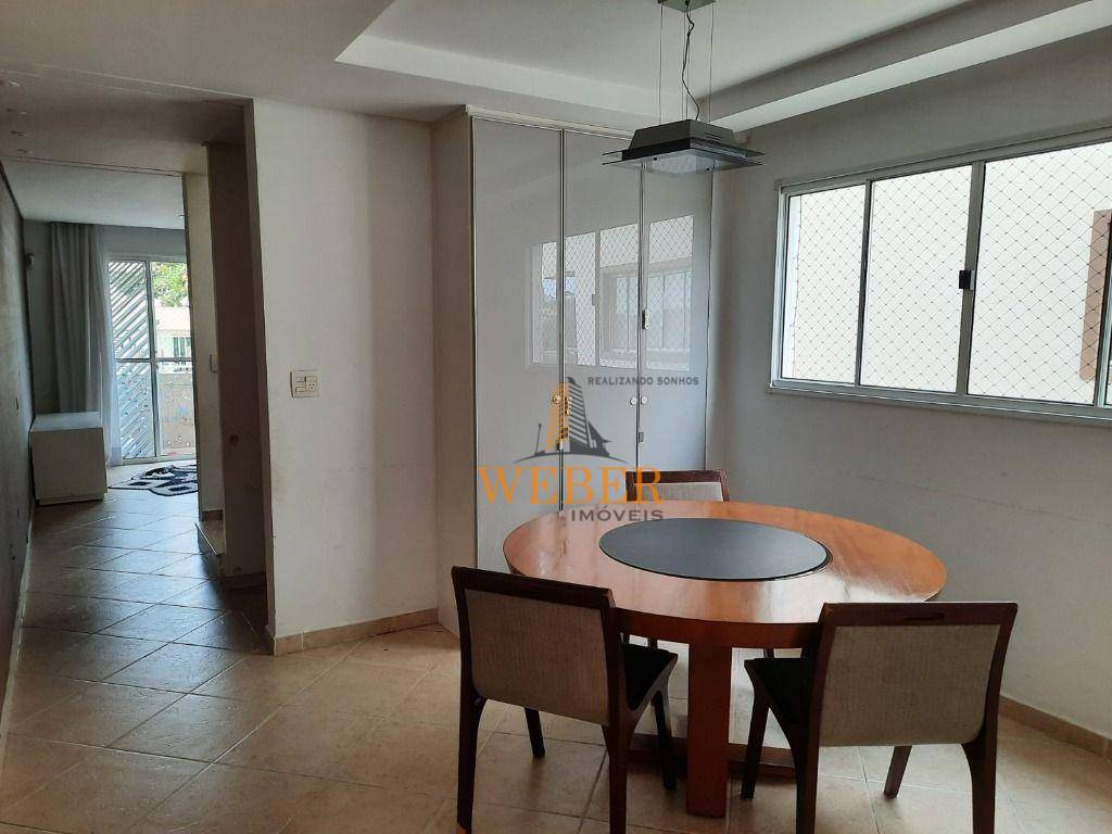 Casa à venda com 3 quartos, 240m² - Foto 6