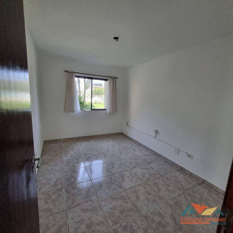 Apartamento para alugar com 3 quartos, 140m² - Foto 8