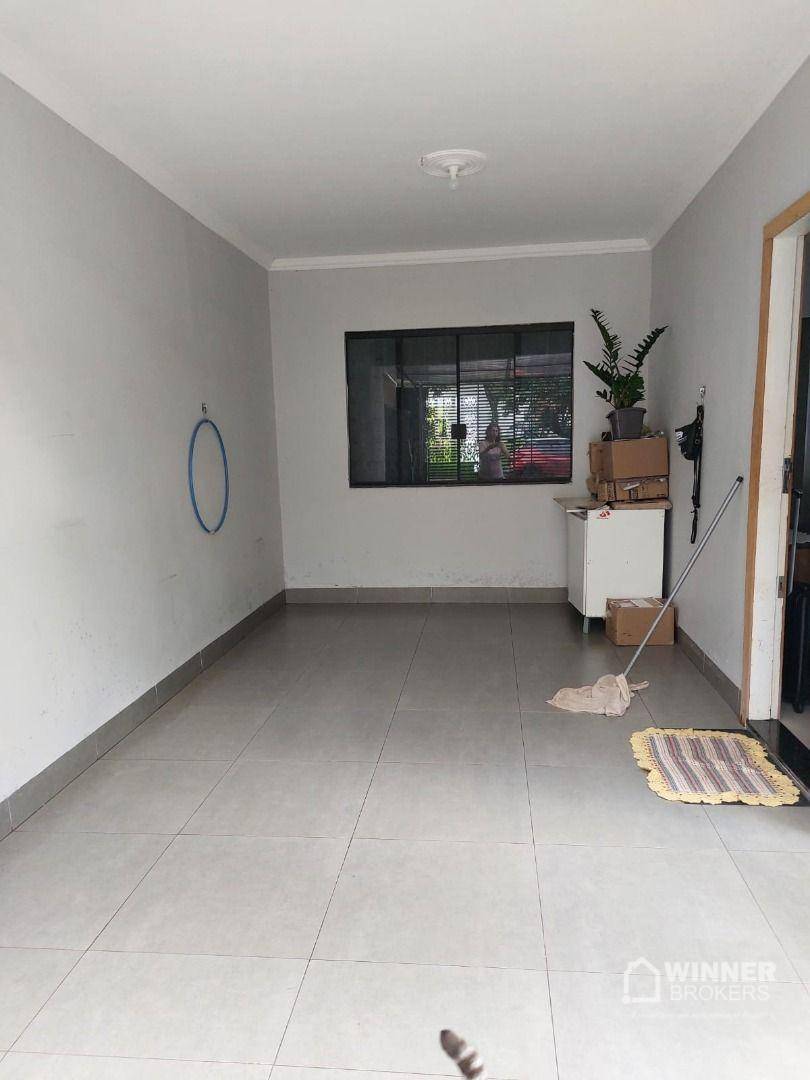 Casa à venda com 3 quartos, 100m² - Foto 3