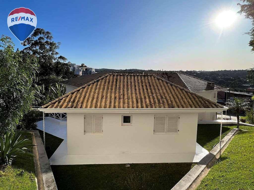 Casa para alugar com 5 quartos, 428m² - Foto 50