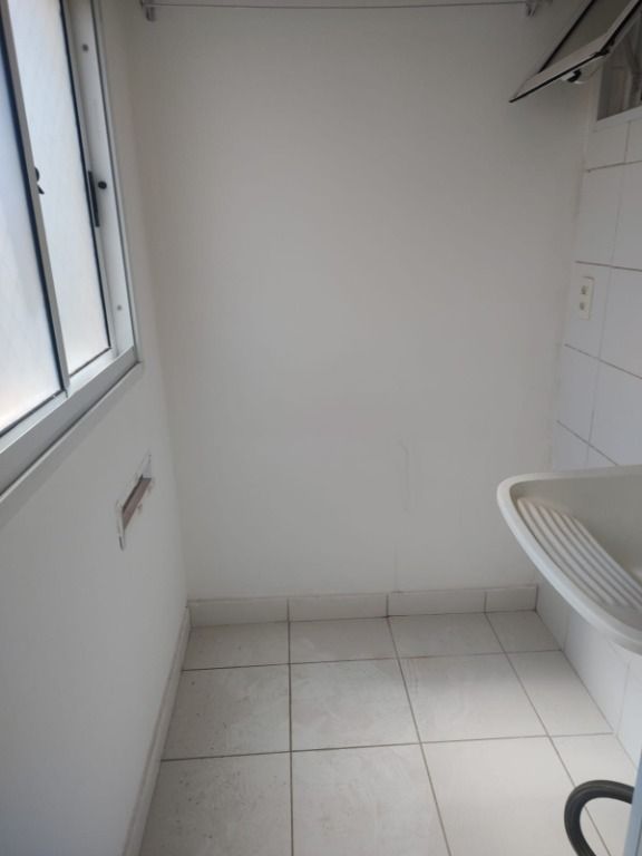 Apartamento para alugar com 2 quartos, 80m² - Foto 14