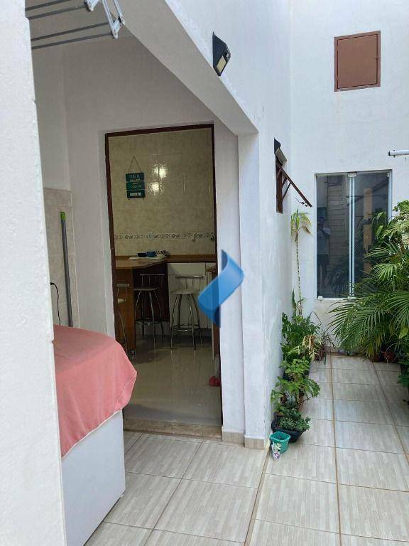 Casa à venda com 3 quartos, 135m² - Foto 23