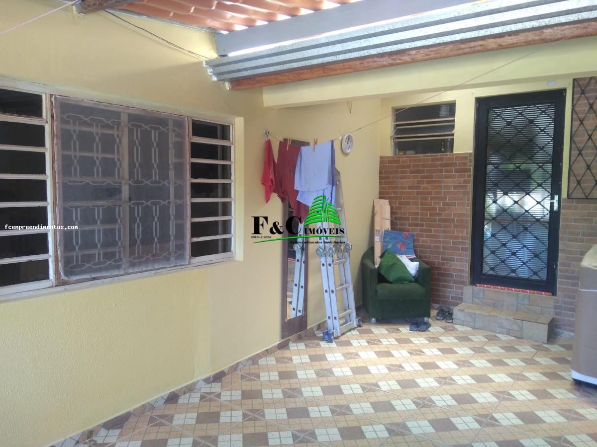 Casa à venda com 1 quarto, 150m² - Foto 11