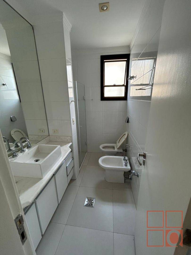 Apartamento à venda com 3 quartos, 178m² - Foto 14