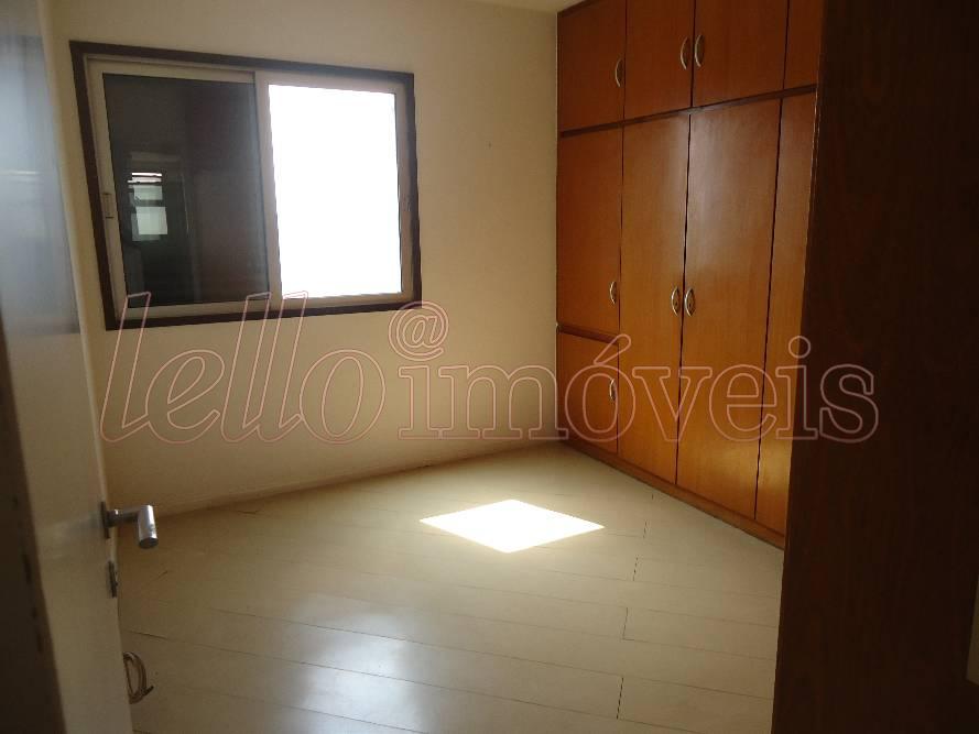 Apartamento para alugar com 4 quartos, 155m² - Foto 15