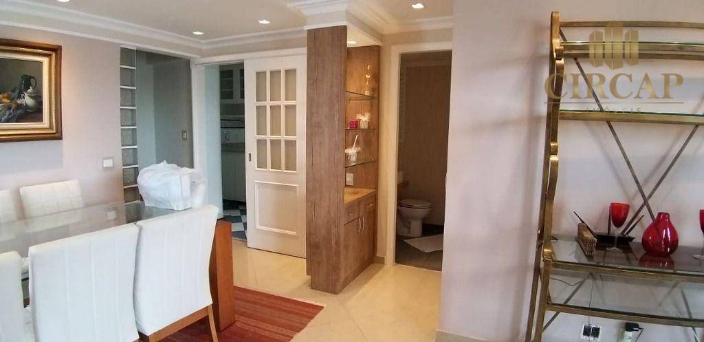 Apartamento à venda com 4 quartos, 218m² - Foto 8