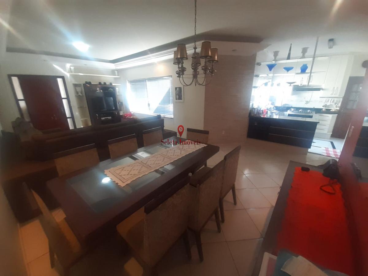 Casa à venda com 2 quartos, 250m² - Foto 5