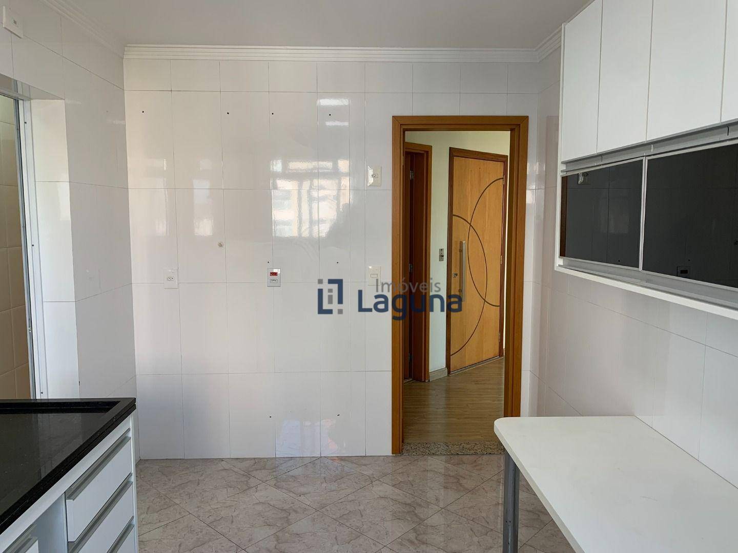 Apartamento à venda com 3 quartos, 158m² - Foto 10