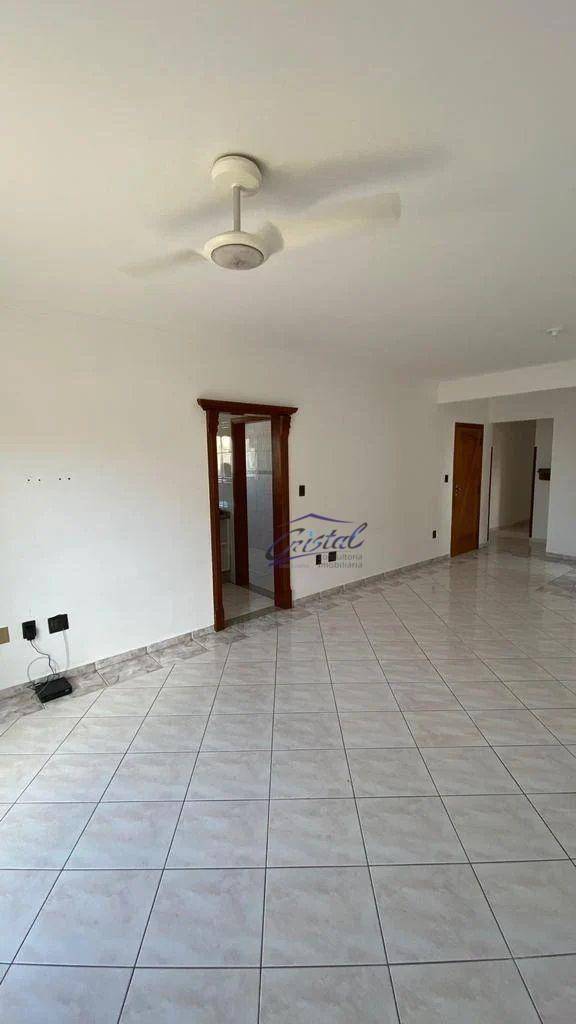 Apartamento à venda com 3 quartos, 130m² - Foto 4