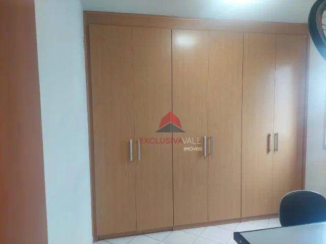 Apartamento à venda com 3 quartos, 80m² - Foto 4