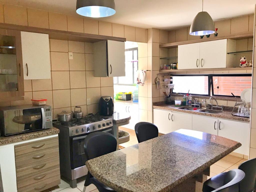 Apartamento à venda com 4 quartos, 275m² - Foto 19