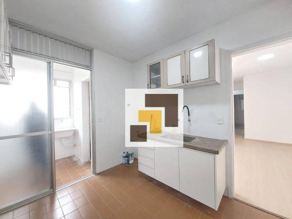 Apartamento para alugar com 3 quartos, 80m² - Foto 5