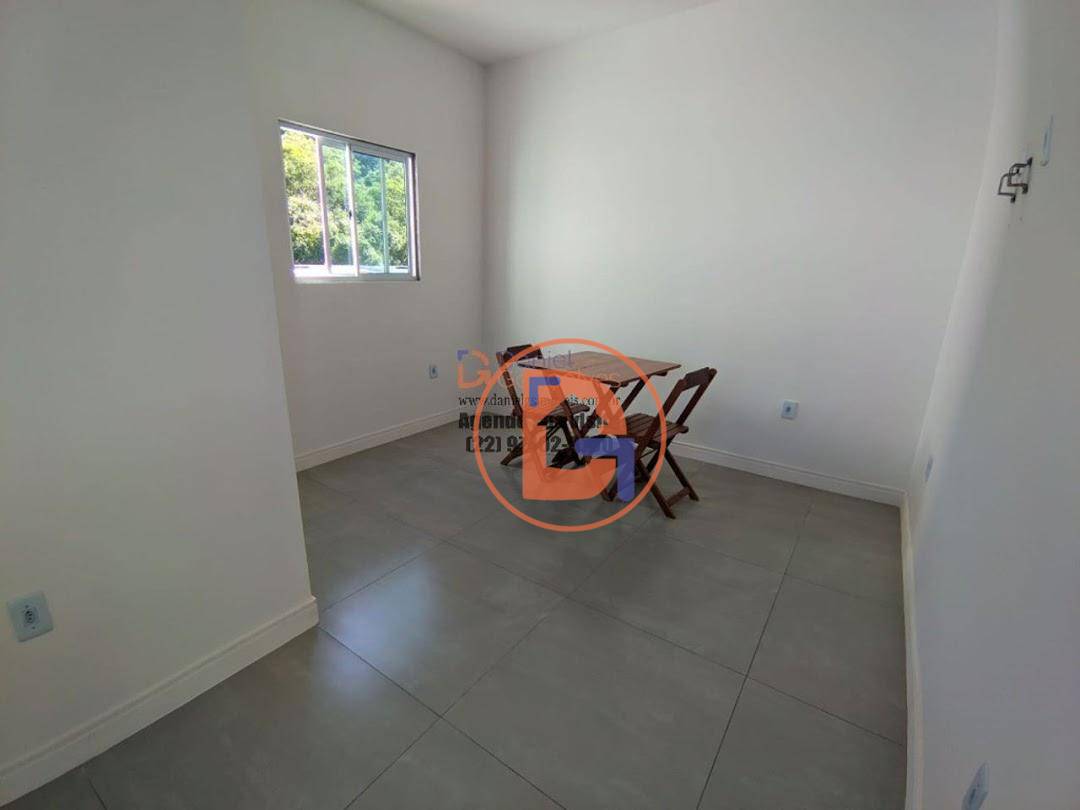 Apartamento à venda com 4 quartos, 150m² - Foto 2