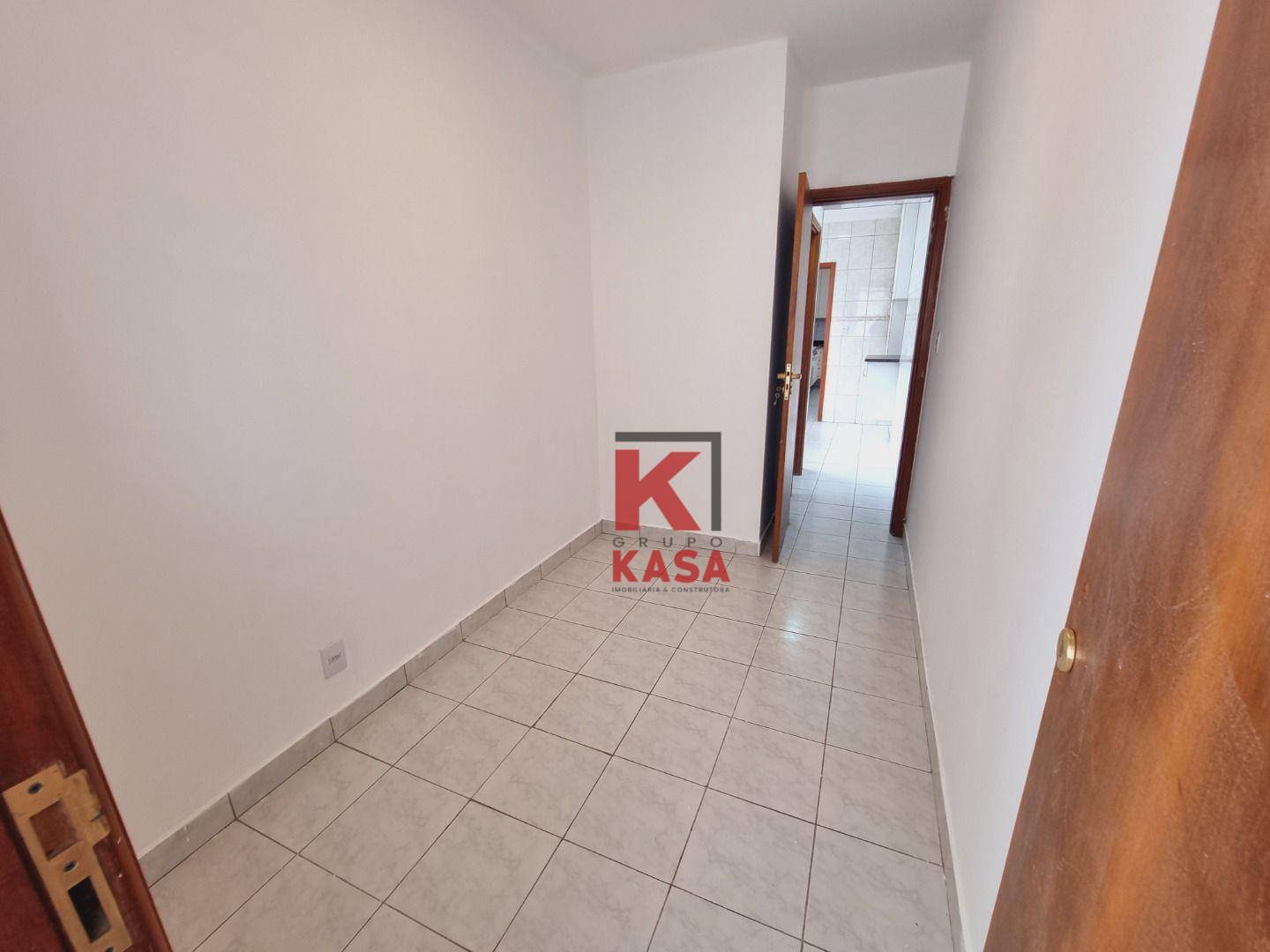 Casa à venda e aluguel com 3 quartos, 339m² - Foto 42
