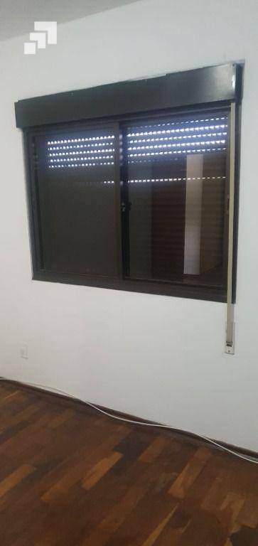 Apartamento para alugar com 3 quartos, 148m² - Foto 13