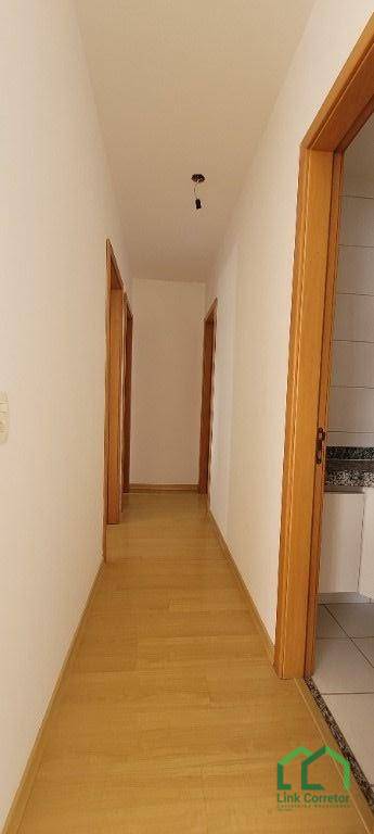 Apartamento à venda com 3 quartos, 83m² - Foto 11