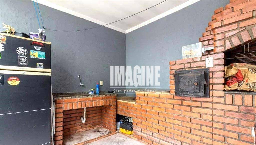 Sobrado à venda com 3 quartos, 200m² - Foto 4