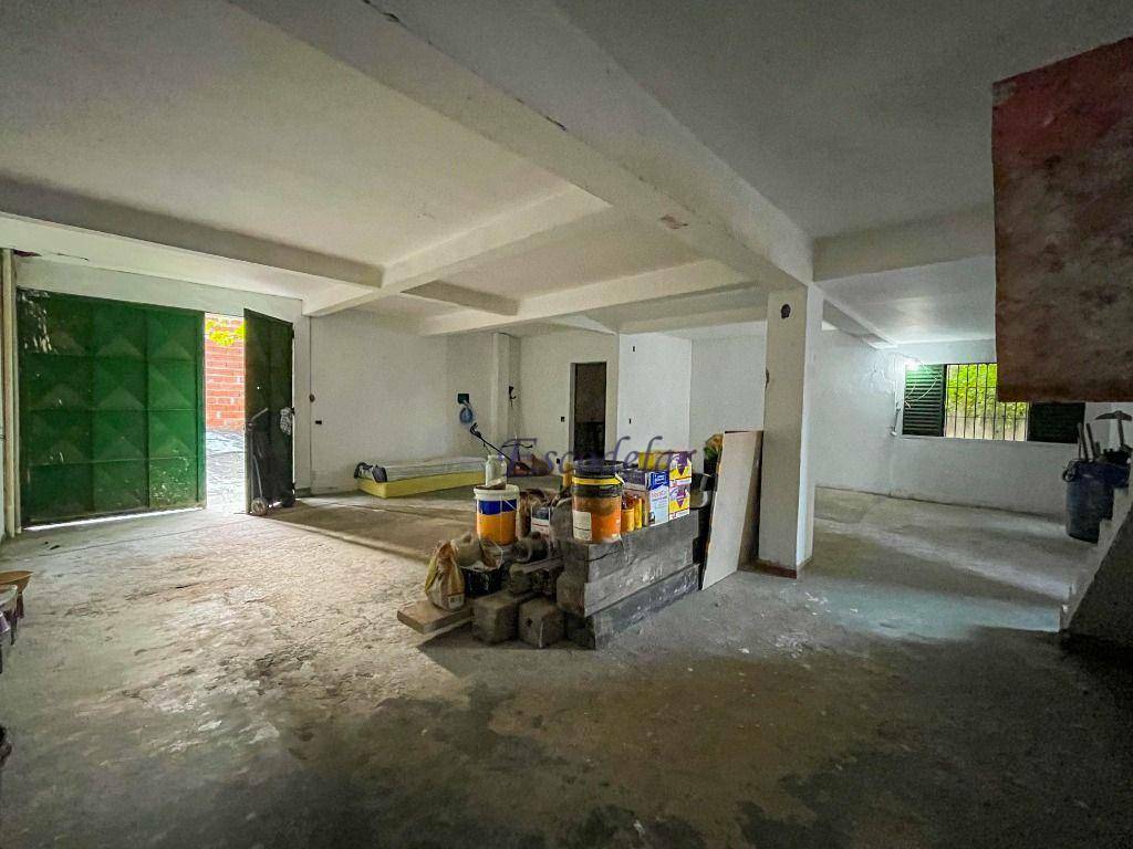 Sobrado à venda com 4 quartos, 380m² - Foto 48