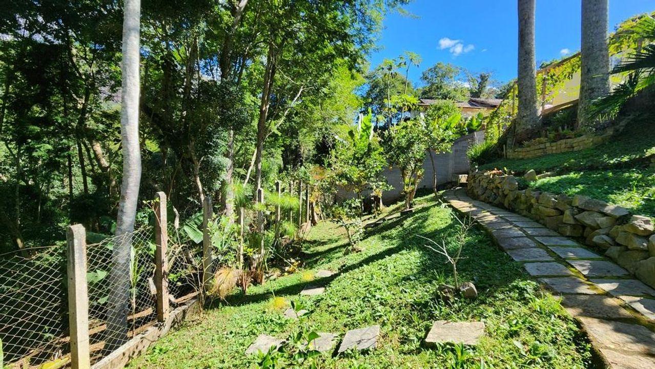 Casa à venda com 3 quartos, 212m² - Foto 29