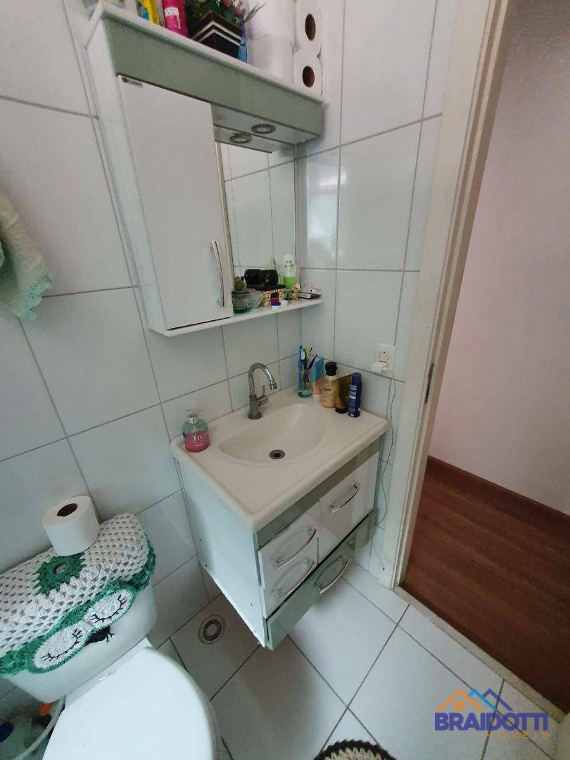 Apartamento à venda com 2 quartos, 50m² - Foto 15