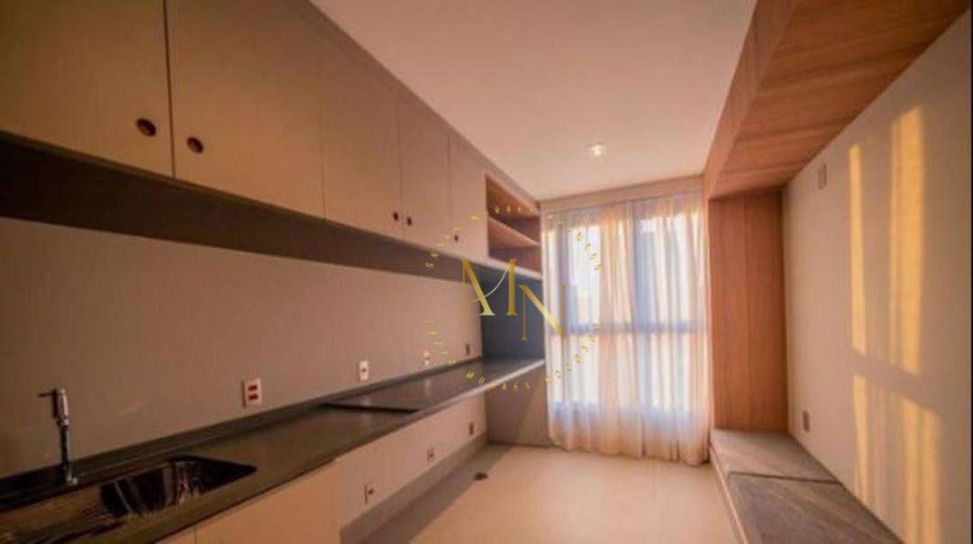 Apartamento à venda com 2 quartos, 69m² - Foto 32