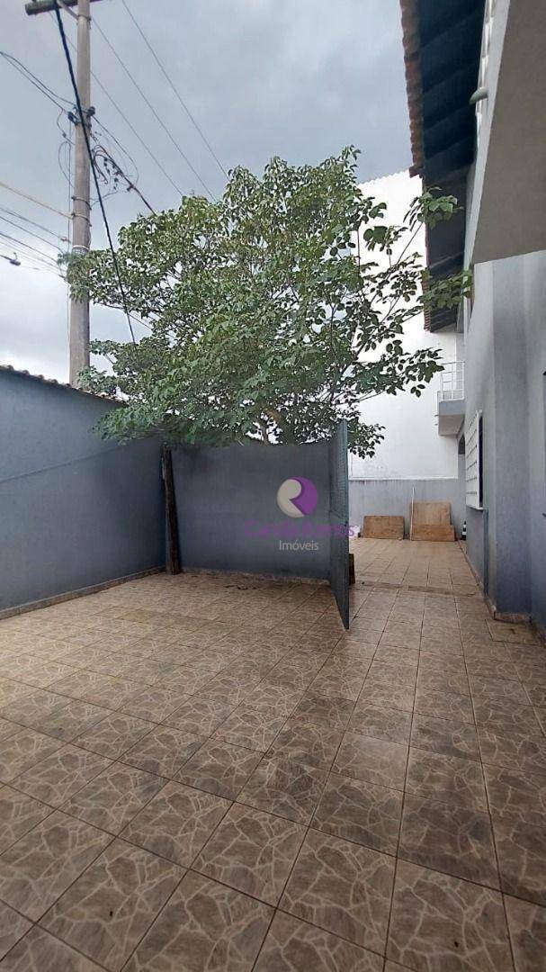 Sobrado à venda com 3 quartos, 180m² - Foto 34