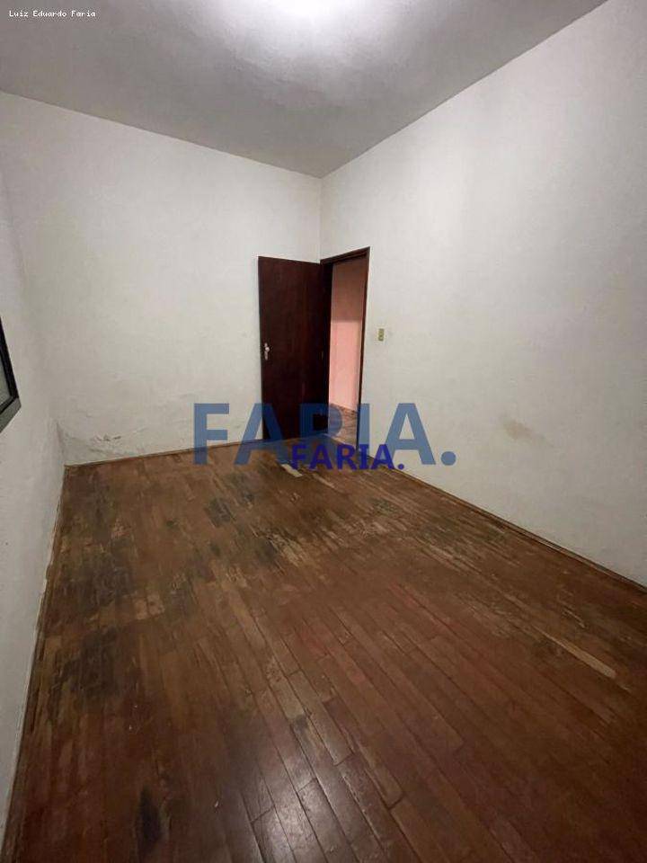 Casa à venda com 4 quartos, 250M2 - Foto 13