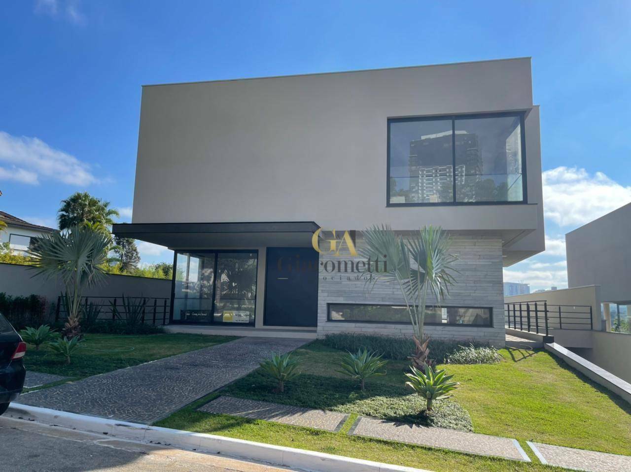 Casa de Condomínio à venda com 5 quartos, 1062m² - Foto 1