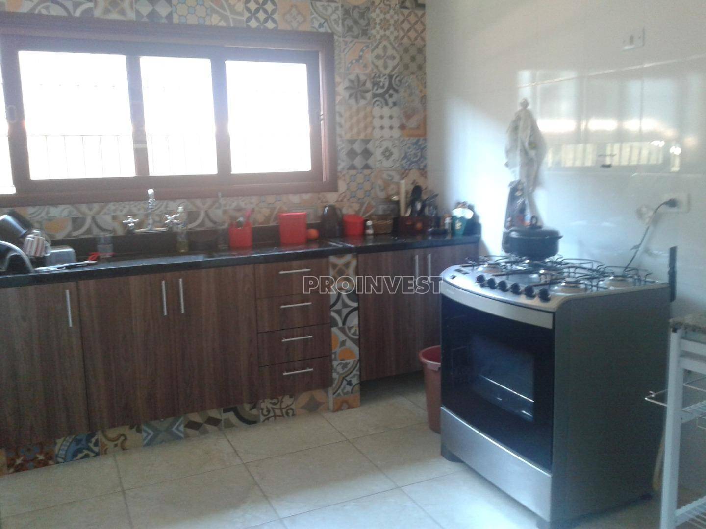 Casa à venda e aluguel com 3 quartos, 300m² - Foto 8