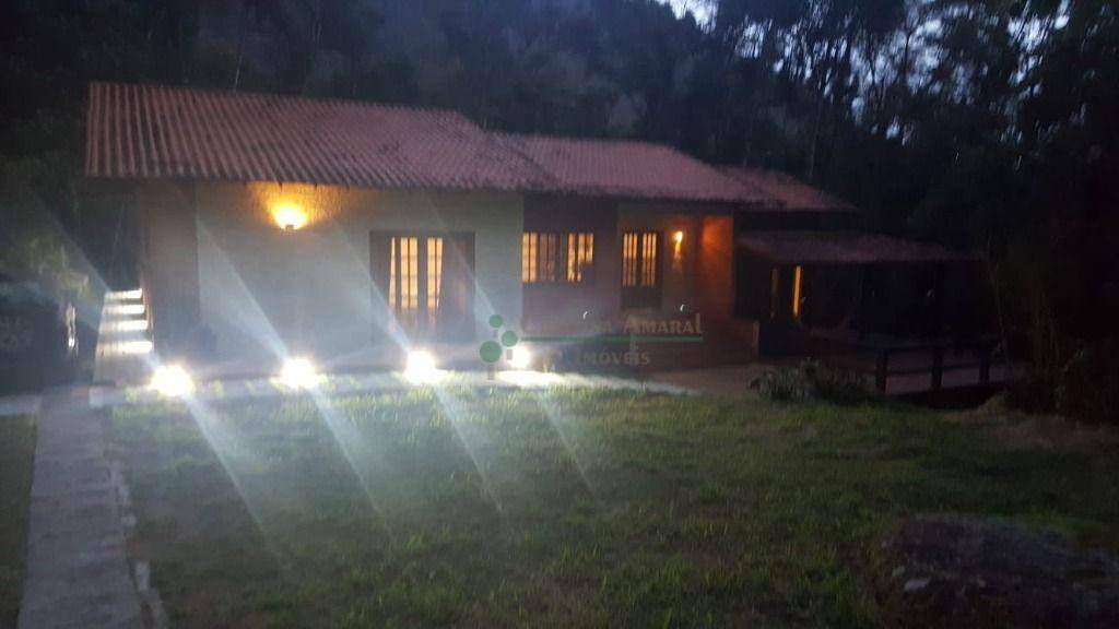 Casa de Condomínio à venda com 3 quartos, 270m² - Foto 5