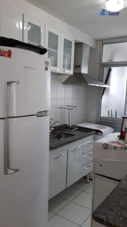 Apartamento à venda com 2 quartos, 63m² - Foto 27