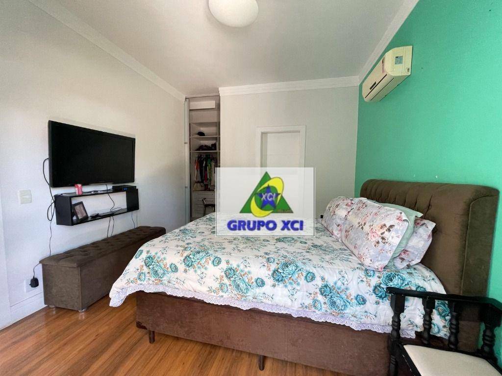 Casa para alugar com 4 quartos, 650m² - Foto 23